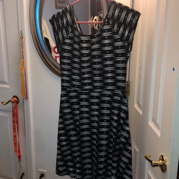 Black pattern crossback skater dress - Picture 1 of 5